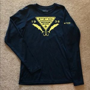 Columbia PFG Boys long sleeve dri-fit shirt size L